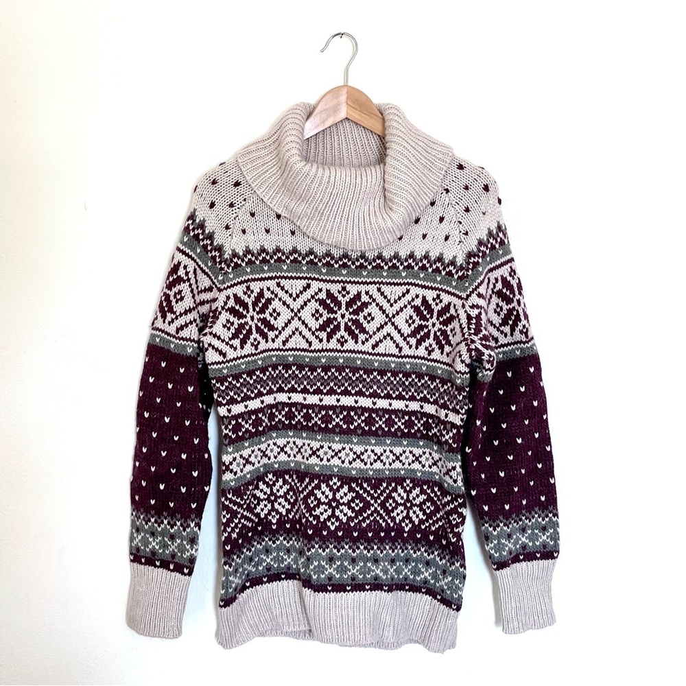 Gander Mountain Guide Series Beige Purple Turtleneck Sweater Chunky Knit Fall